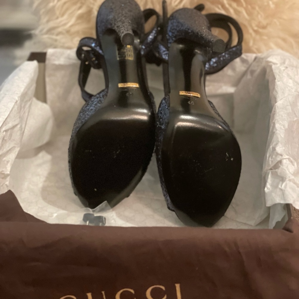 Gucci Heels - Picture 2 of 4